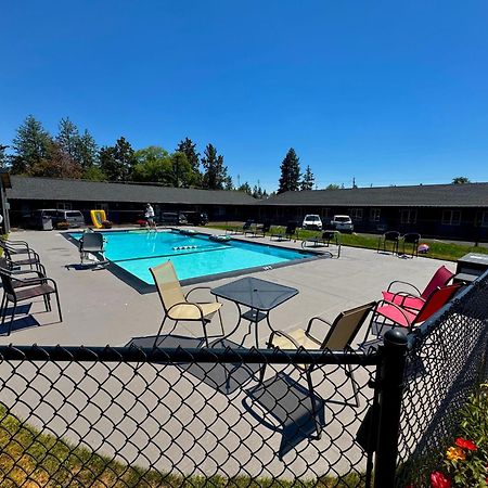 Cascade Lodge ベンド エクステリア 写真
