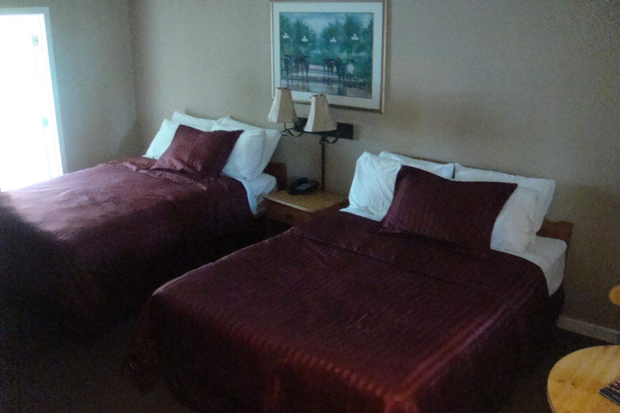 Cascade Lodge ベンド エクステリア 写真